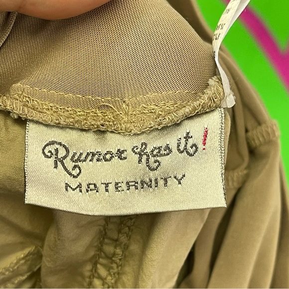 Rumor Has It! Maternity Belly Band Shorts. Size Medium. Excellent condition! - Picture 3 of 5